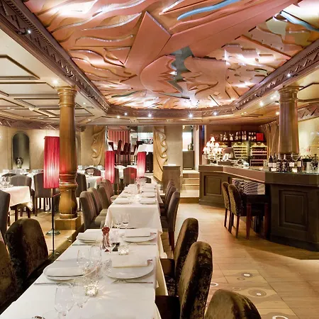 Mont Blanc Hotel 4*